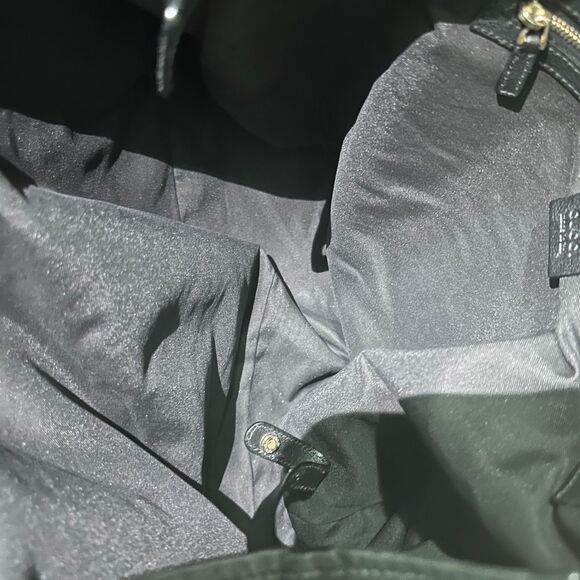 Gucci black canvas and leather Pelham shoulder bag. - Picture 11 of 13